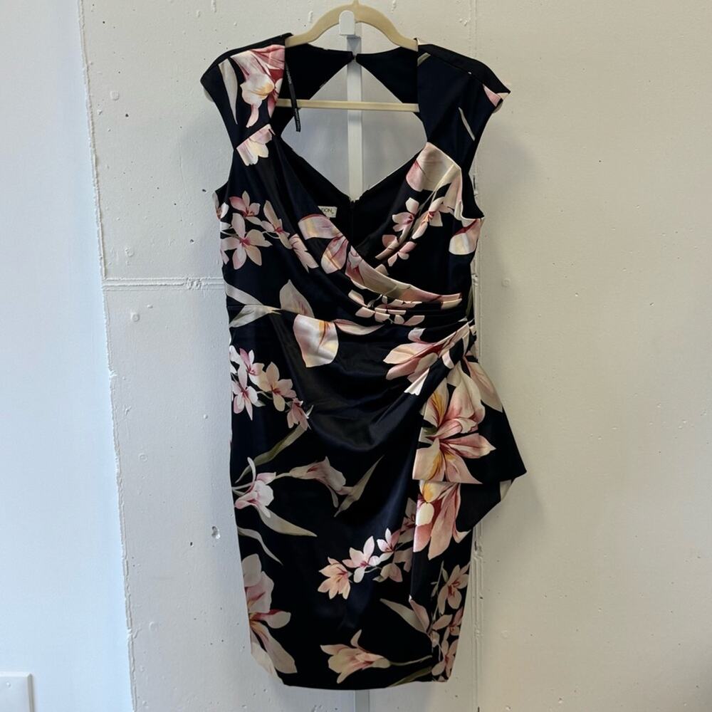Maggy London Petite Floral Black Dress with Pink‎ Accents Keyhole Mini 14P